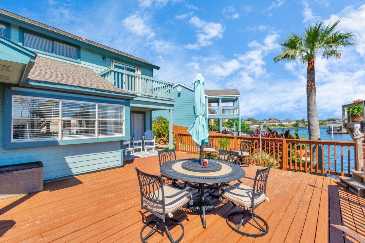 Beauty On The Water! Lake House Near The Beaches! 갤버스턴 외부 사진